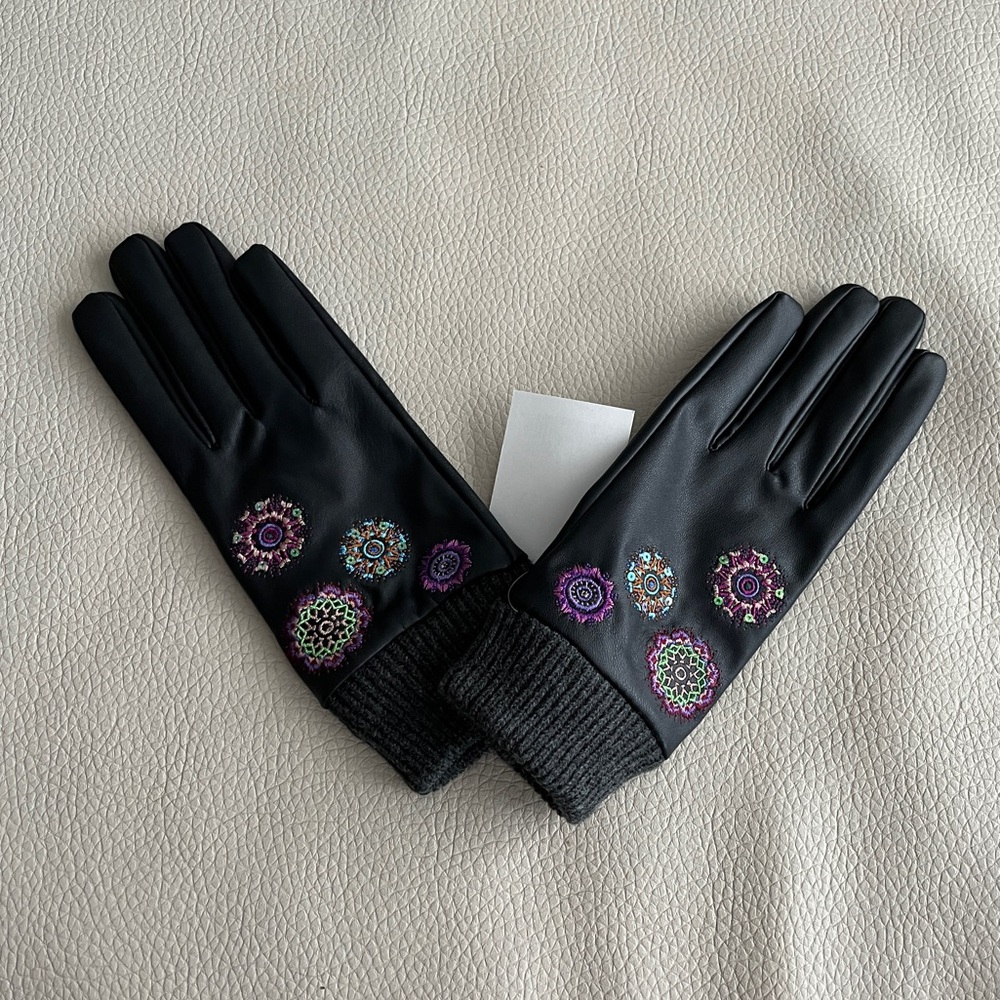 Desigual Women’s Floral Embroidered Synthetic Leather Gloves